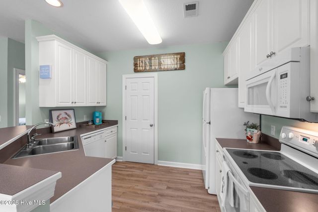 121 Crooked Gulley Circle Apt 3, Sunset Beach, NC 28468