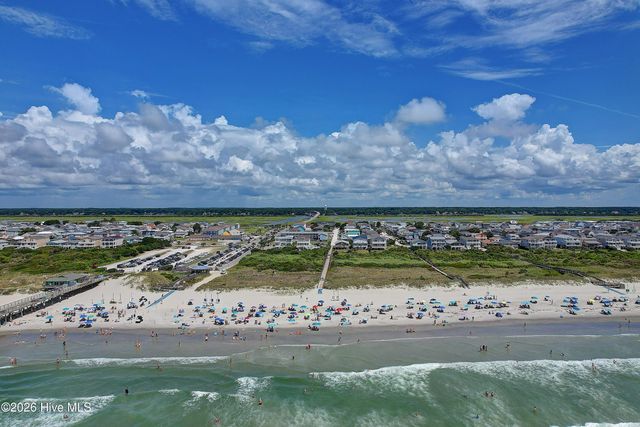 121 Crooked Gulley Circle Apt 3, Sunset Beach, NC 28468
