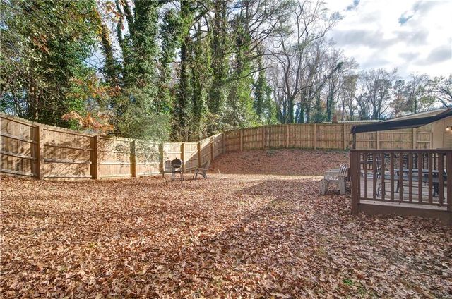 461 Meadowbrook SE Drive, Marietta, GA 30067