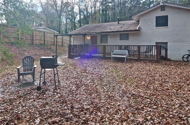 461 Meadowbrook SE Drive, Marietta, GA 30067