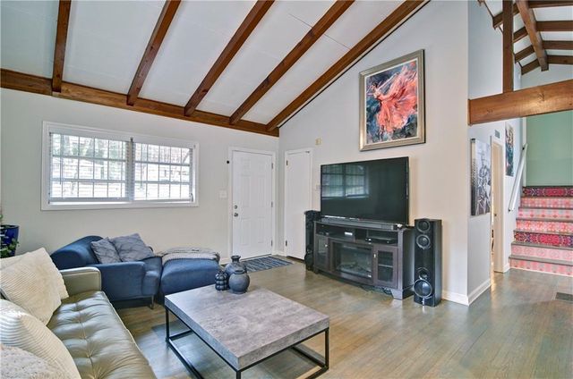 461 Meadowbrook SE Drive, Marietta, GA 30067