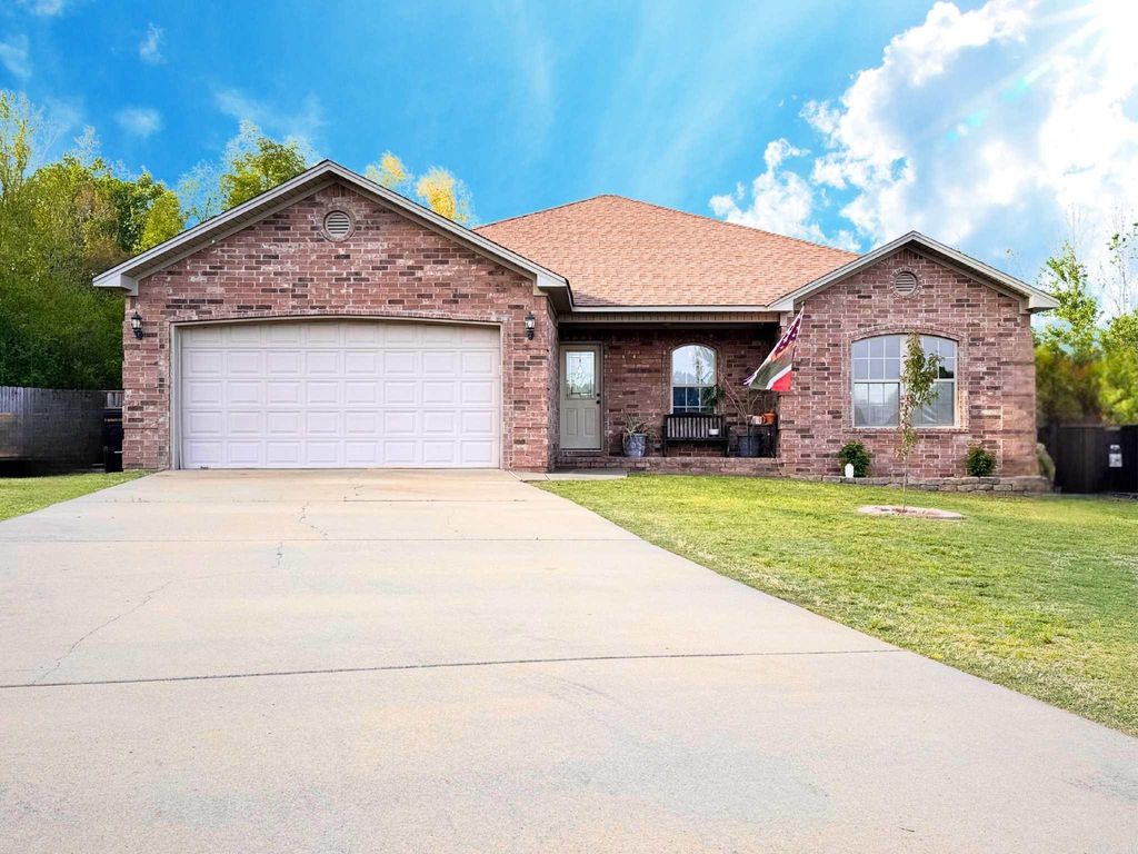 80 Bryson Drive, Ward, AR 72176