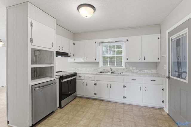 8413 Old Madison Pike, Madison, AL 35758