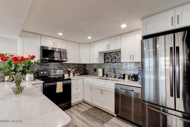 2828 N ATLANTIC AVENUE 303, Daytona Beach, FL 32118