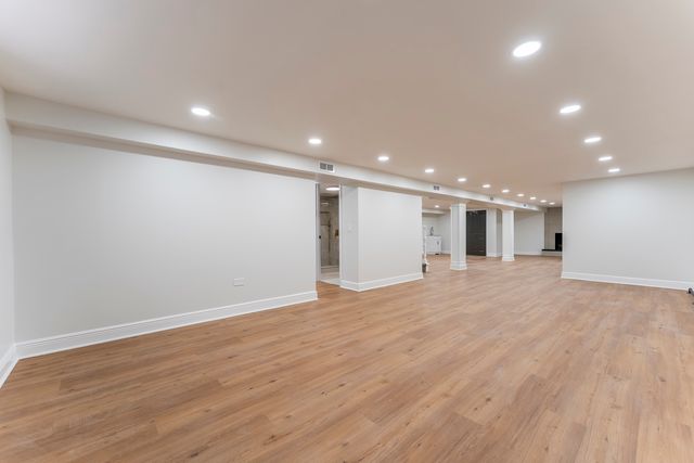 404 Tomah Avenue, Prospect Heights, IL 60070