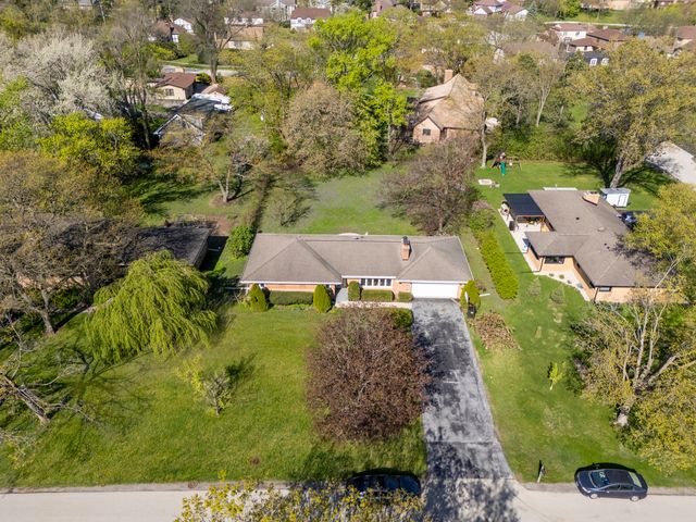 404 Tomah Avenue, Prospect Heights, IL 60070