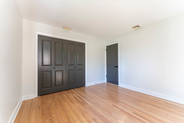 404 Tomah Avenue, Prospect Heights, IL 60070