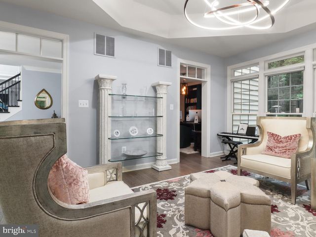 8197 COTTAGE ROSE CT, Fairfax Station, VA 22039