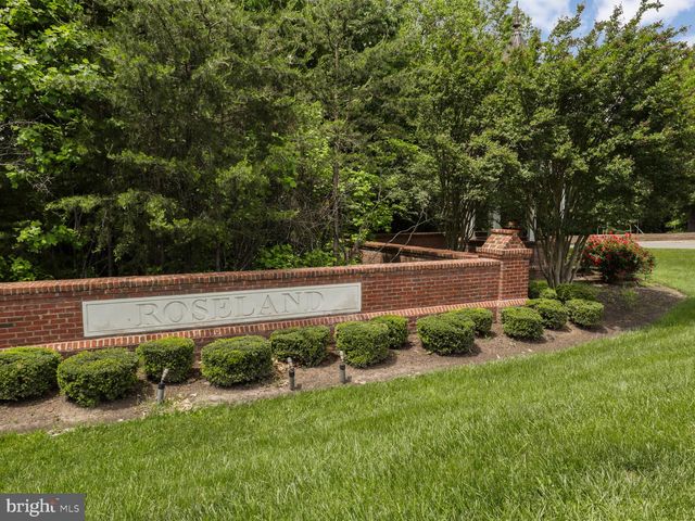 8197 COTTAGE ROSE CT, Fairfax Station, VA 22039