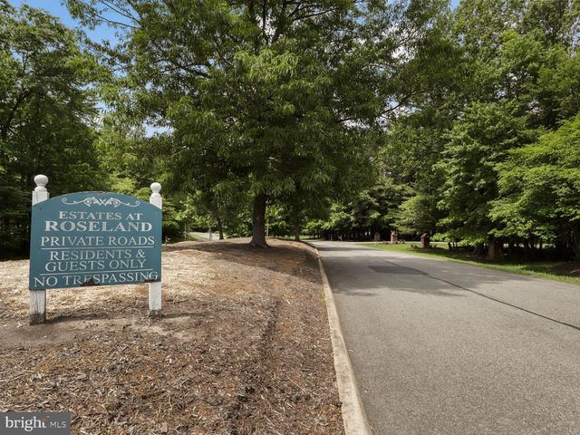 8197 COTTAGE ROSE CT, Fairfax Station, VA 22039