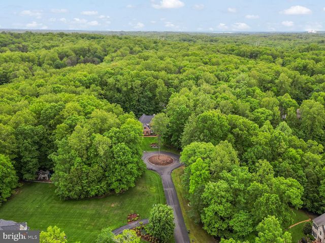 8197 COTTAGE ROSE CT, Fairfax Station, VA 22039