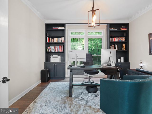 8197 COTTAGE ROSE CT, Fairfax Station, VA 22039