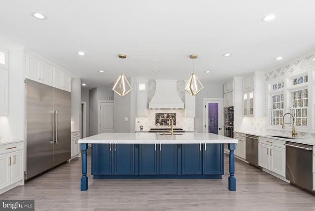 8197 COTTAGE ROSE CT, Fairfax Station, VA 22039