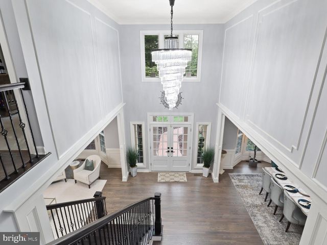 8197 COTTAGE ROSE CT, Fairfax Station, VA 22039