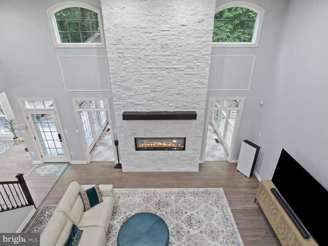 8197 COTTAGE ROSE CT, Fairfax Station, VA 22039