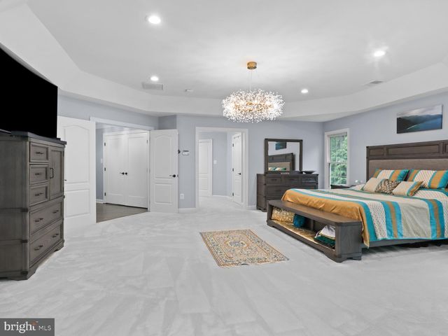 8197 COTTAGE ROSE CT, Fairfax Station, VA 22039