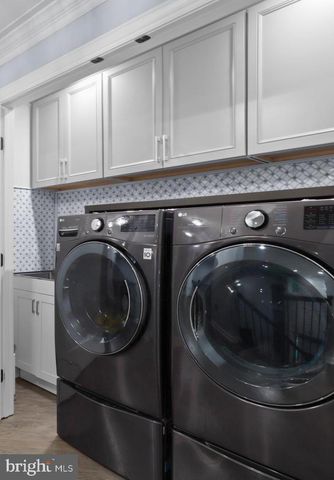 8197 COTTAGE ROSE CT, Fairfax Station, VA 22039