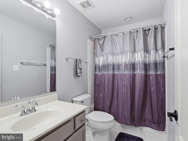 8197 COTTAGE ROSE CT, Fairfax Station, VA 22039