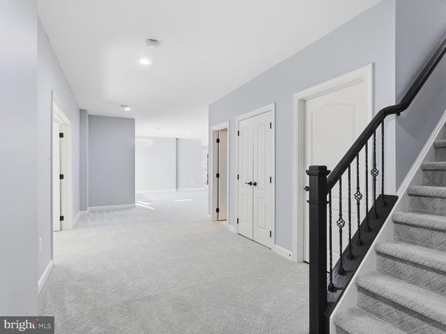 8197 COTTAGE ROSE CT, Fairfax Station, VA 22039