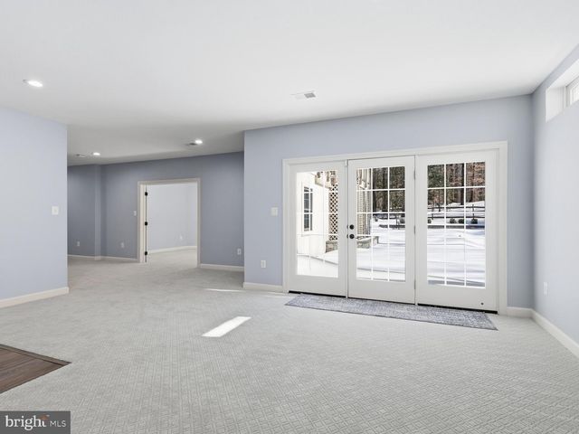 8197 COTTAGE ROSE CT, Fairfax Station, VA 22039