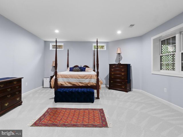 8197 COTTAGE ROSE CT, Fairfax Station, VA 22039