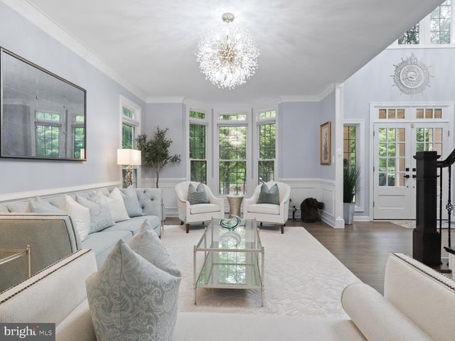 8197 COTTAGE ROSE CT, Fairfax Station, VA 22039