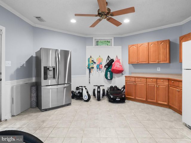 8197 COTTAGE ROSE CT, Fairfax Station, VA 22039