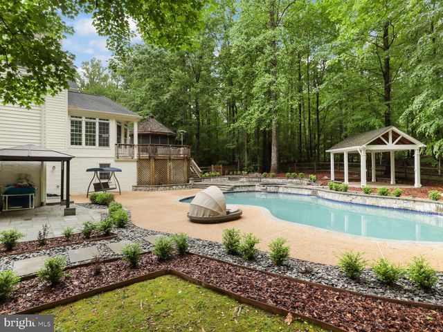 8197 COTTAGE ROSE CT, Fairfax Station, VA 22039