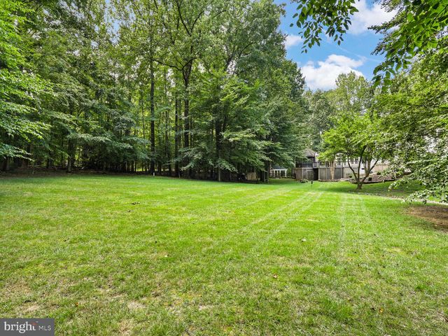 8197 COTTAGE ROSE CT, Fairfax Station, VA 22039