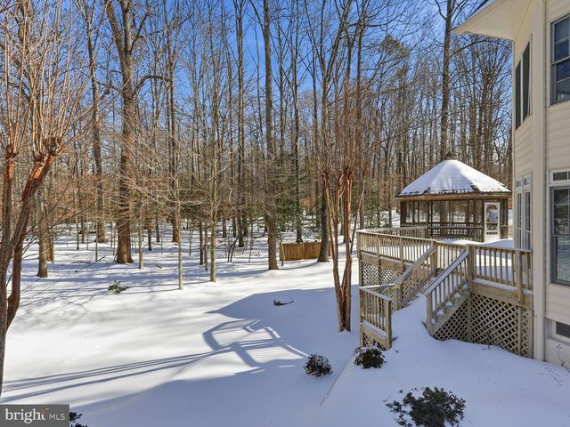 8197 COTTAGE ROSE CT, Fairfax Station, VA 22039