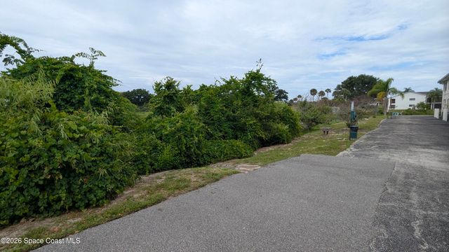 2170 Knox Mcrae Drive 8, Titusville, FL 32780