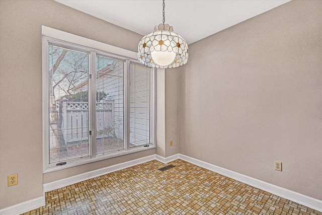 2537 South Clearing RD, Salem, VA 24153