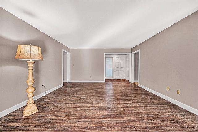 2537 South Clearing RD, Salem, VA 24153