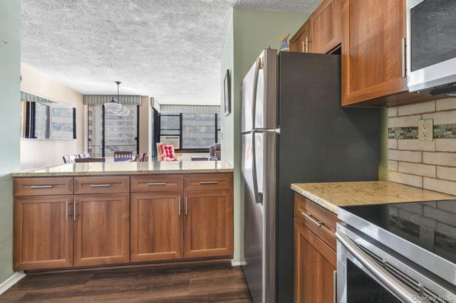 7-25 166 2A, Beechhurst, NY 11357
