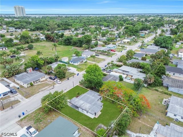 1527 Gardenia AVE, Fort Myers, FL 33916