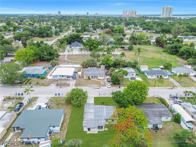 1527 Gardenia AVE, Fort Myers, FL 33916