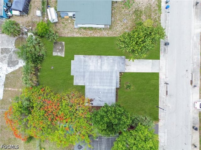 1527 Gardenia AVE, Fort Myers, FL 33916