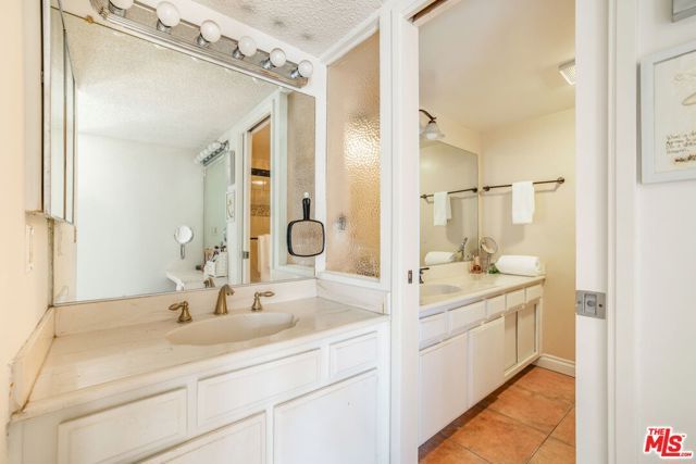 4242 Stansbury Avenue 116, Sherman Oaks, CA 91423
