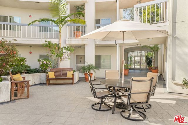 4242 Stansbury Avenue 116, Sherman Oaks, CA 91423