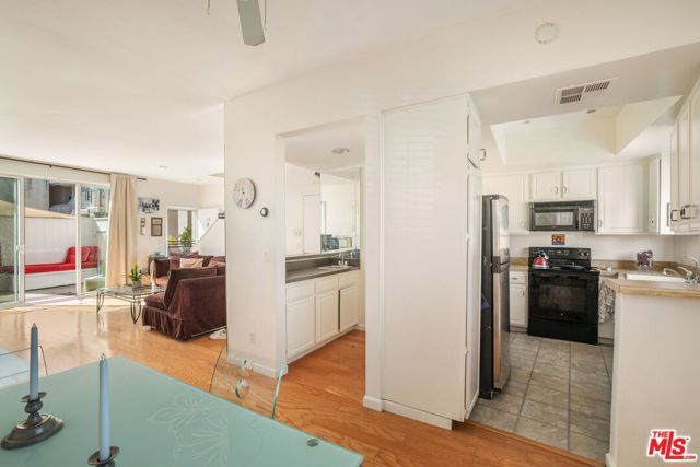 4242 Stansbury Avenue 116, Sherman Oaks, CA 91423