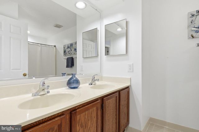 19104 GUNNERFIELD LN, Germantown, MD 20874