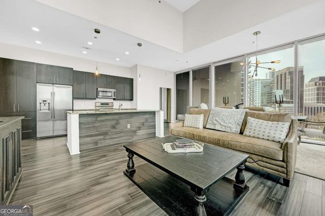 1080 Peachtree St. NE 702, Atlanta, GA 30309