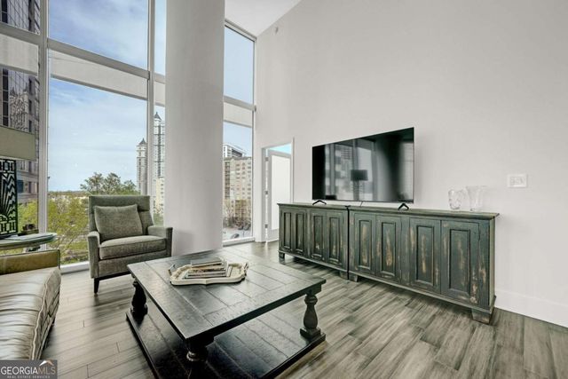 1080 Peachtree St. NE 702, Atlanta, GA 30309