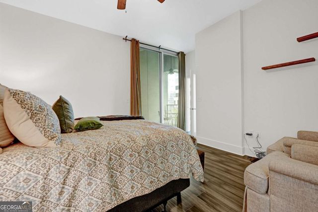 1080 Peachtree St. NE 702, Atlanta, GA 30309