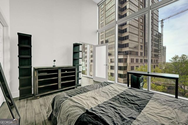 1080 Peachtree St. NE 702, Atlanta, GA 30309
