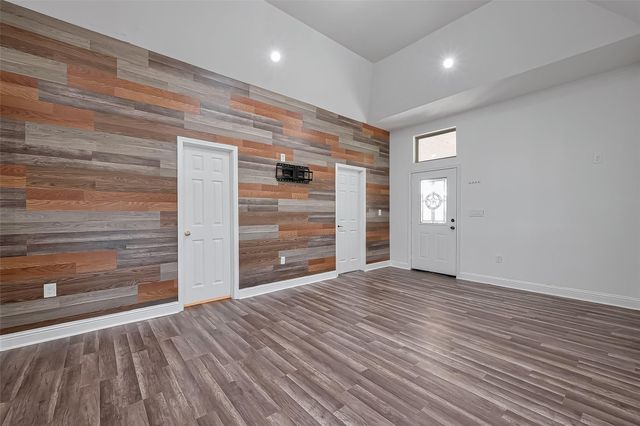 581 Road 51022, Cleveland, TX 77327