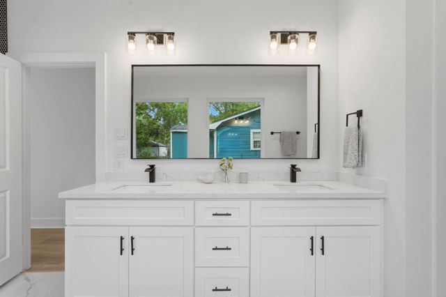 210 Big Deer Drive, Crosby, TX 77532