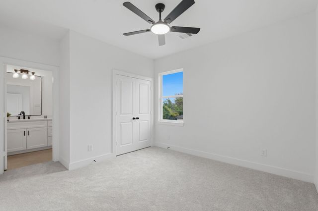 210 Big Deer Drive, Crosby, TX 77532