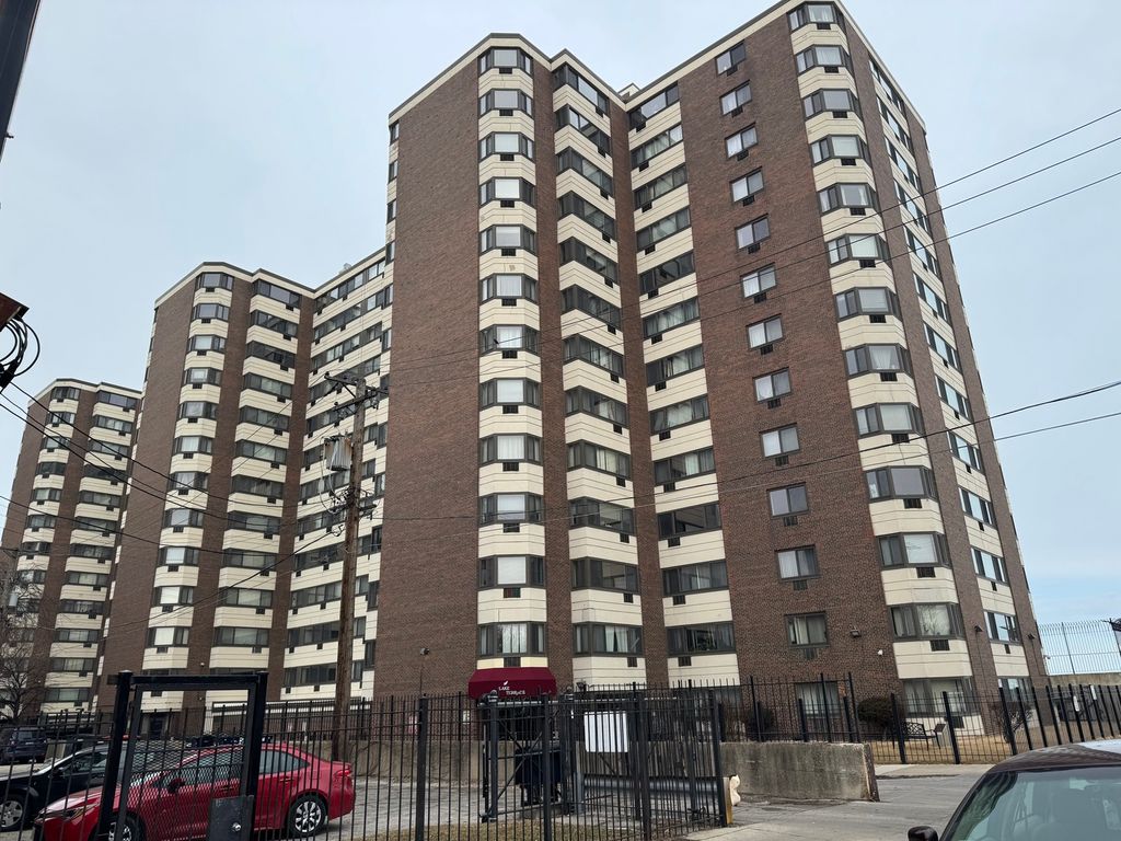 7337 S SOUTH SHORE Drive 1030, Chicago, IL 60649