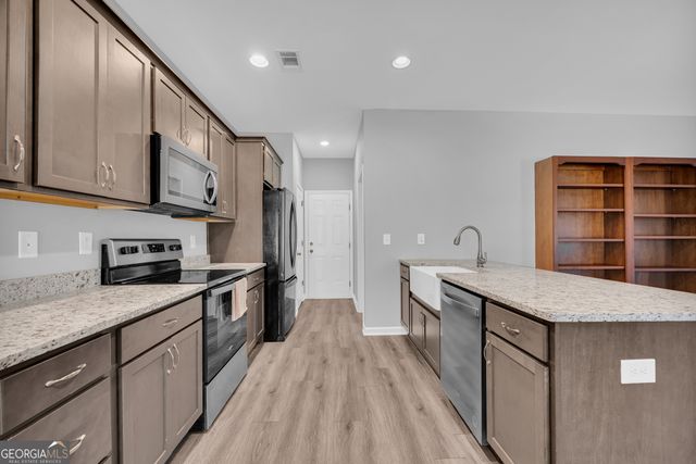 141 May Lane, Carnesville, GA 30521